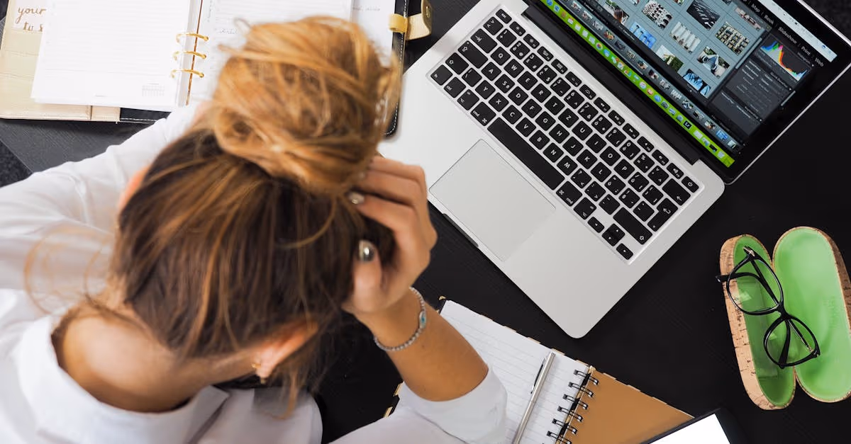 woman on laptop
